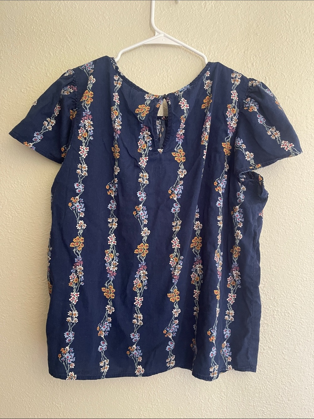 (🌸 5 for $15) Navy floral blouse, breezy cotton blend XL - Picture 3 of 3